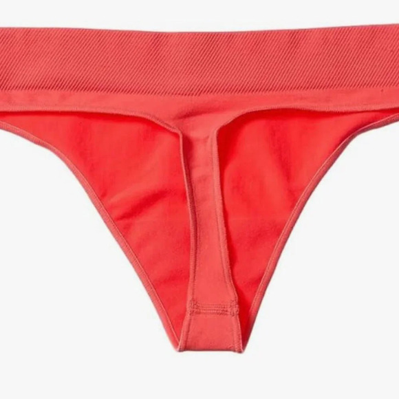 NWT Le Mystere Women's Seamless Comfort Thong, coral, XL - Picture 2 of 5